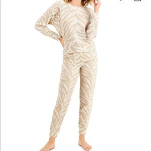 Long sleeve waffle & jogger set